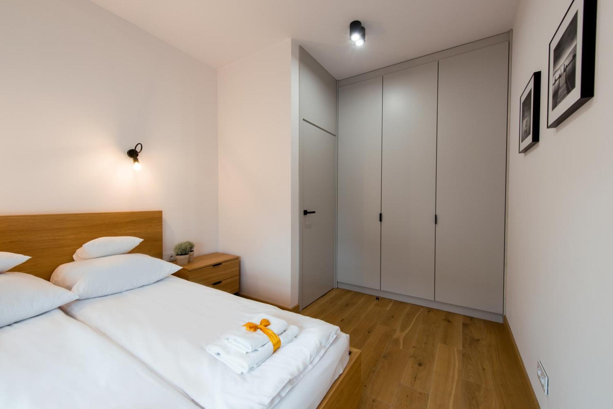 Go Apartments Varşovia Exterior foto