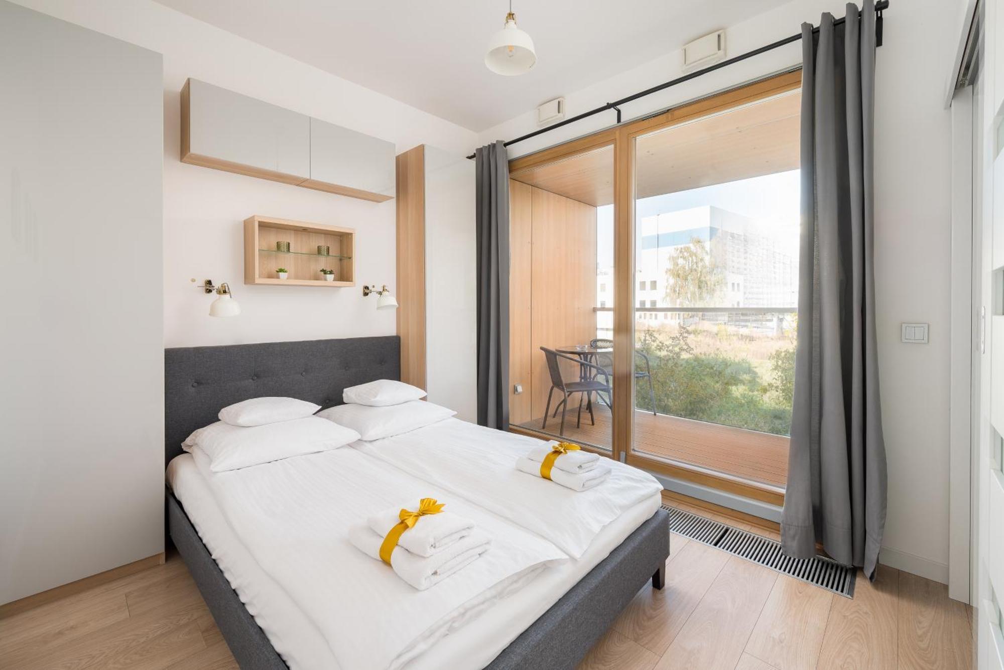 Go Apartments Varşovia Exterior foto