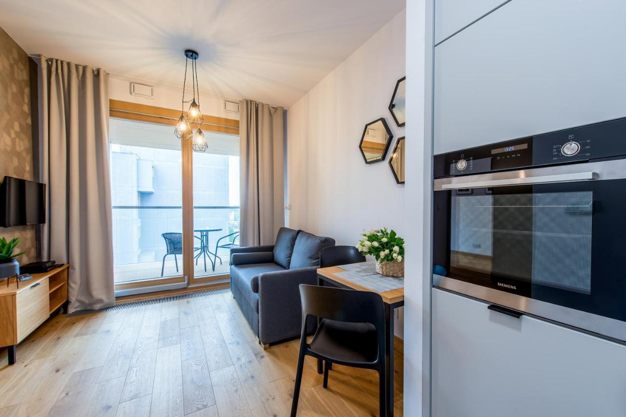 Go Apartments Varşovia Exterior foto